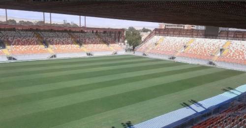 Deportes Antofagasta ya tiene estadio para recibir a Deportes Concepción. El cuadro puma no cuenta con el Estadio Calvo y Bascuñán, recinto que está en proceso de resiembra y por lo mismo, debió buscar otro escenario para el choque con los lilas. Habrá pantalla gigante para ver a Cobreloa vs Rangers.