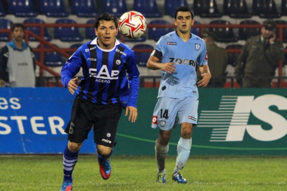 El volante de corte Mauricio Yedro podría llegar a Coquimbo Unido de cara a la temporada 2018. 