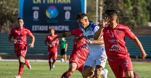 Cobreloa ya tiene a su primer refuerzo para la temporada 2025 Deportes Santa Cruz armará una interesante ofensiva. Regresa a Chile el delantero argentino Leandro Barrera, quien reforzará a los unionistas.