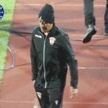 Rodrigo Meléndez aclaró su situación en Deportes Linares y descartó que hubiese solicitado un permiso especial para ausentarse de las prácticas del conjunto albirrojo, la grata revelación del torneo de Segunda División. Tras su paso por Cobreloa, Rodrigo Meléndez volvería a dirigir, ahora a Deportes Iberia.