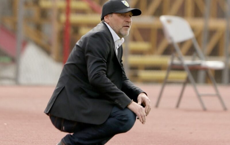 Héctor Adomaitis nuevo entrenador de Deportes Santa Cruz
