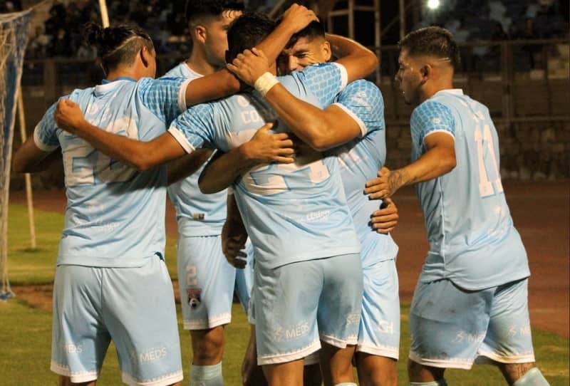 San Marcos de Arica manda en Segunda División