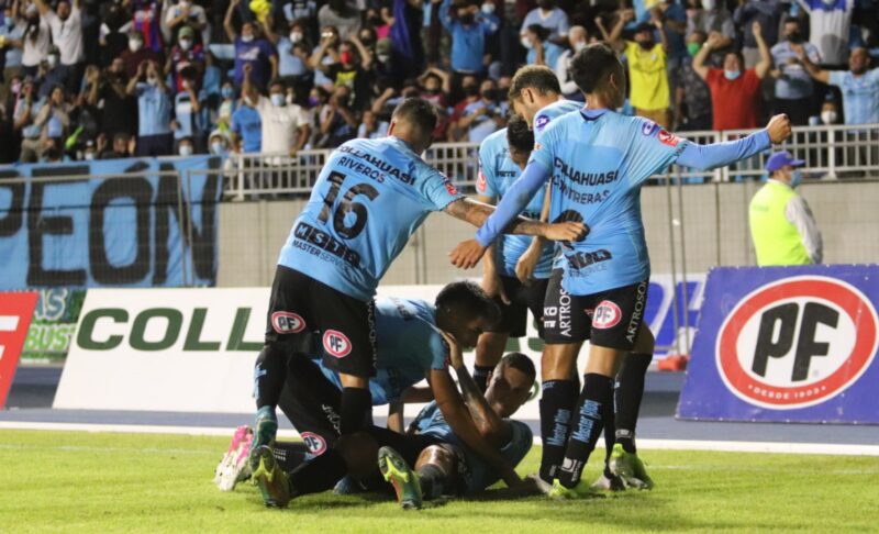 Tres posibles penales no se sancionaron a Deportes Iquique ante Puerto Montt.