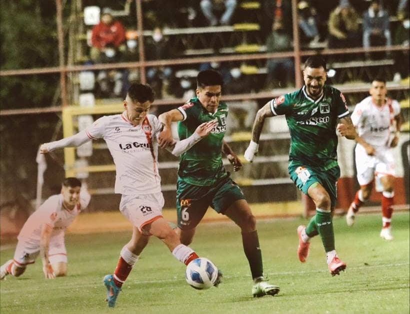 Con polémica y corte de luz, San Felipe empató 0 a 0 vs Temuco 1B 2022 abril