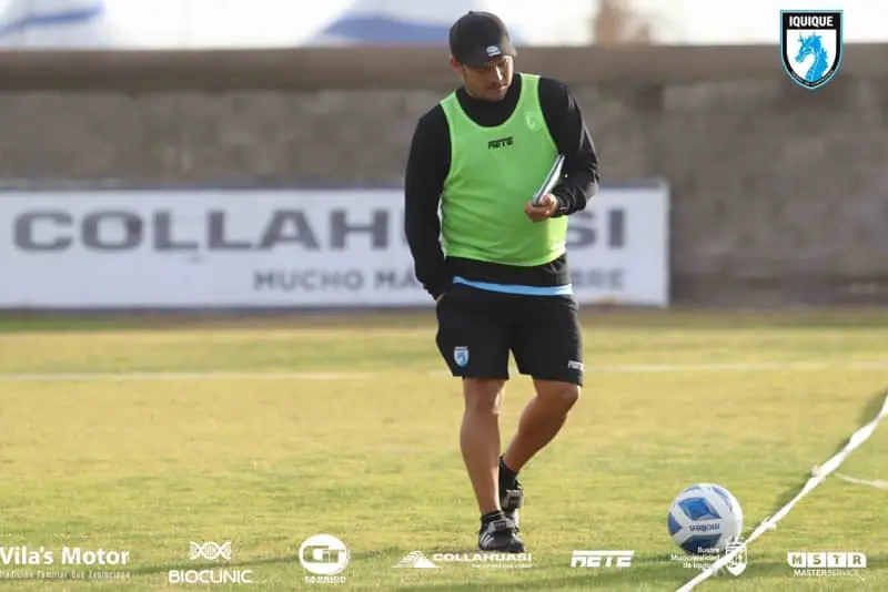 La dupla técnica Manuel Villalobos, Patrick Rojas, terminará la temporada 2022 en Deportes Iquique