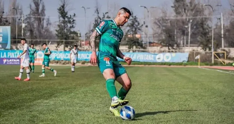 En Deportes Temuco vuleve la felicidad tras el duro trabajo de Fabián Avendaño al mando, fue 2 a 1 de visita sobre el Morning. 1B 2022 agosto (foto de Alejandro Contreras).