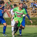 La emotiva despedida de arquero que marcó golazo de cabeza Un golazo de arquero marcó la tercera fecha de Segunda División