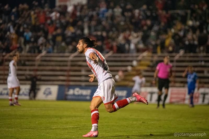 El goleador Julio Castro, sigue cortado en Unión San Felipe