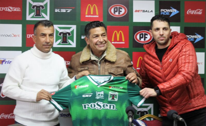 Jorge Aravena presentado en Deportes Temuco. 1B 2022 mayo