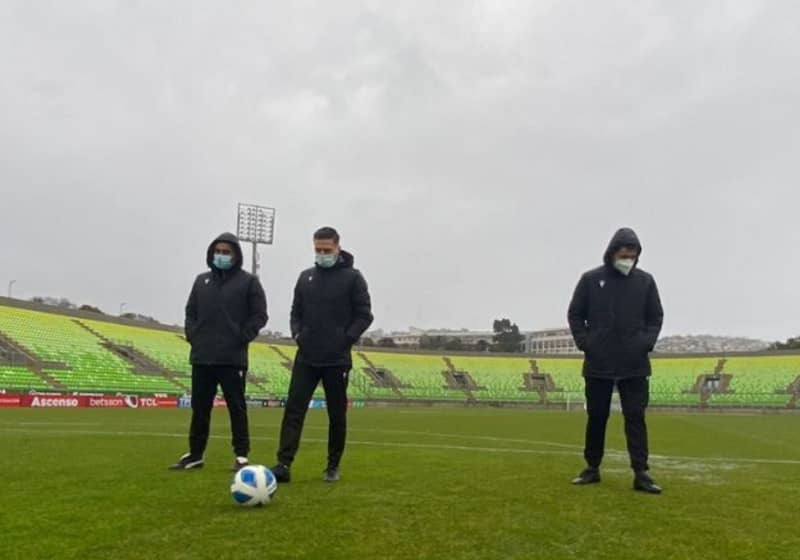 La lluvia obligó a suspender el partido entre Santiago Wanderers y Deportes Temuco