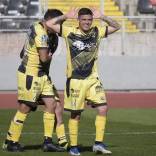 Un ex Universidad de Chile podría volver a jugar en el fútbol profesional en el segundo semestre. Nos referimos al mediocampista José Luis Silva, quien actualmente se encuentra en Lautaro de Buin, en la Tercera A de nuestro fútbol. José Luis Silva mira con preocupación la crisis de Universidad de Chile