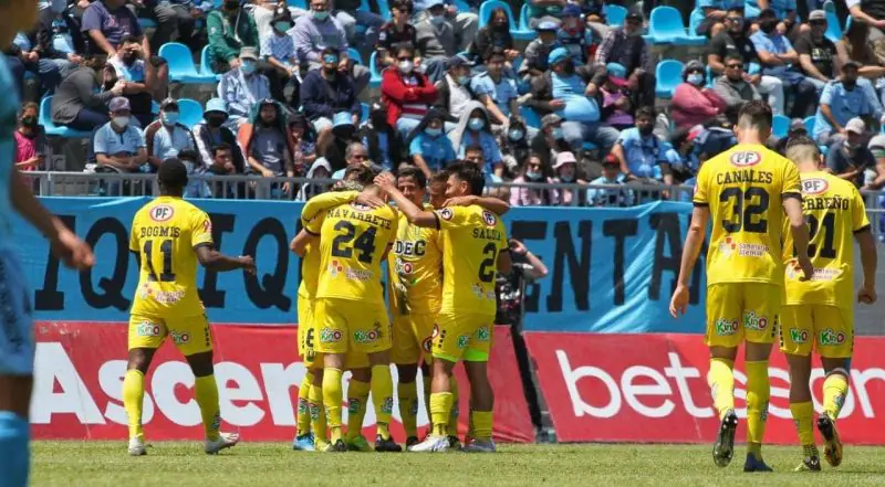 La U de Conce se acerca a liguilla gracias a su efectividad tras vencer a Iquique. 1B 2022 septiembre