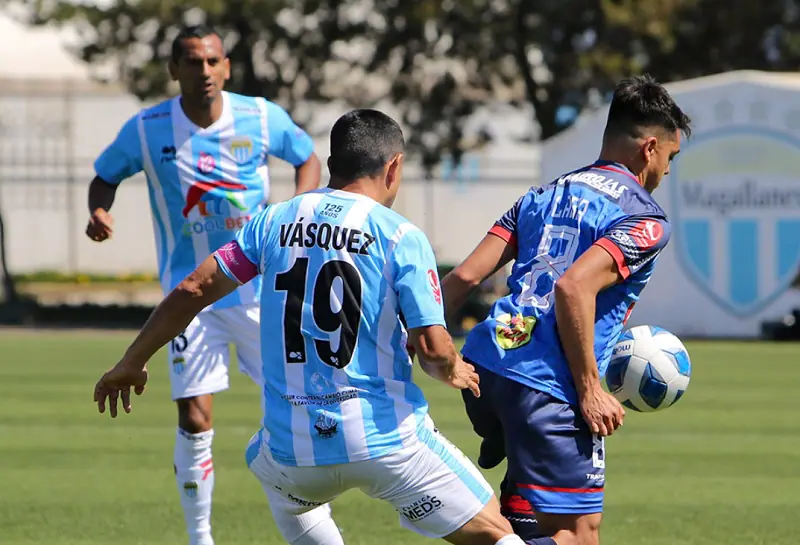Deportes Melipilla fue humillado por Magallanes.