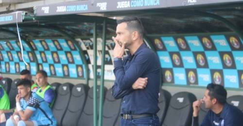 otro elenco de la Primera B confirmó la salida de su entrenador Otra banca de la Primera B podría quedar disponible: Felipe Núñez no sabe si seguirá en Deportes Recoleta