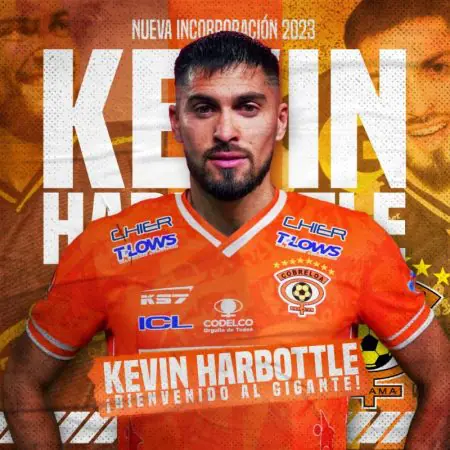 Kevin Harbottle con la camiseta de Cobreloa.