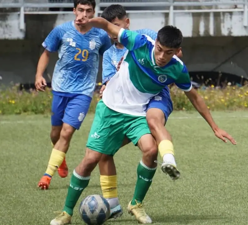 Deoortes Puerto Montt goleó a Provincial Ranco en amistoso de pretemporada