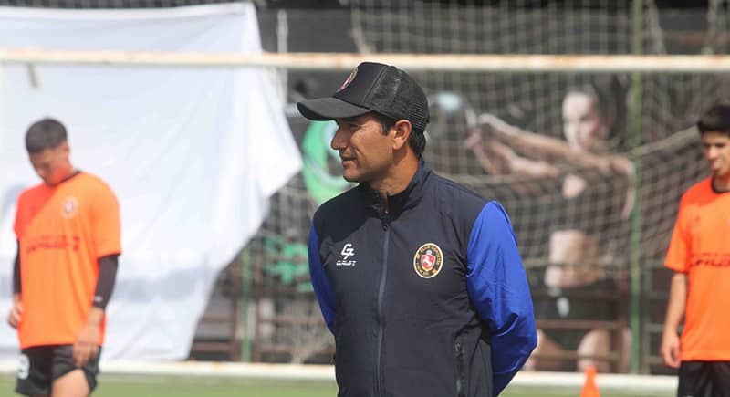 El ex técnico de Cobreloa Víctor Rivero será el director técnico de Deportes Limache el 2023
