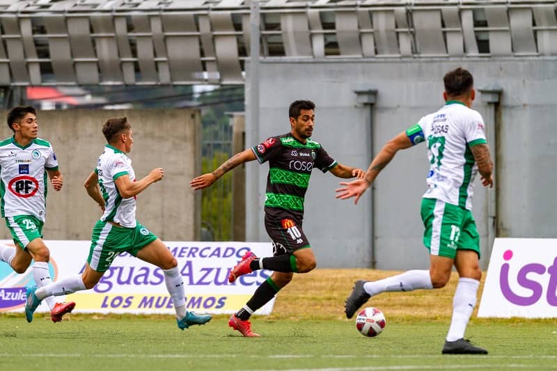 Deportes Temuco sale airoso del Chinquihue al empatar sin goles ante Puerto Montt
