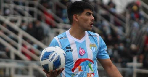 Un campeón con Magallanes fue anunciado como nuevo refuerzo albiceleste. Hablamos de Gino Alucema, mediocampista que el 2022 integró el plantel con el que los albicelestes ganaron el torneo de Primera B, la Copa Chile y la Supercopa. Gino Alucema fue oficializado como refuerzo de Barnechea para el 2023