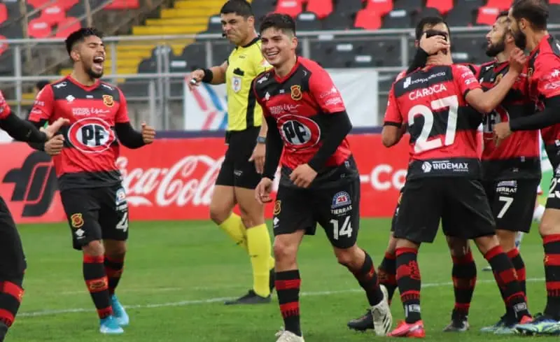 Bastián Martínez parte de Rangers de Talca