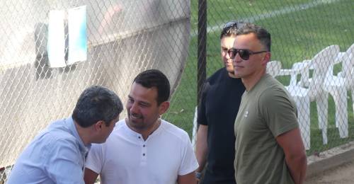 Cayó otro entrenador en el fútbol chileno en una semana marcada por movimientos en las bancas. En Deportes Santa Cruz se confirmó la llegada de John Armijo en lugar de Felipe Núñez, mientras que Deportes La Serena sorprendió al prescindir de los servicios de Erwin Durán, DT campeón de la Primera B 2024 con los granates. Su reemplazante ya está listo. Claudio Rojas es el principal candidato a la banca de Deportes Concepción