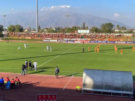 HINCHADA DE COBRELOA EN MASA EN LA PINTANA 2