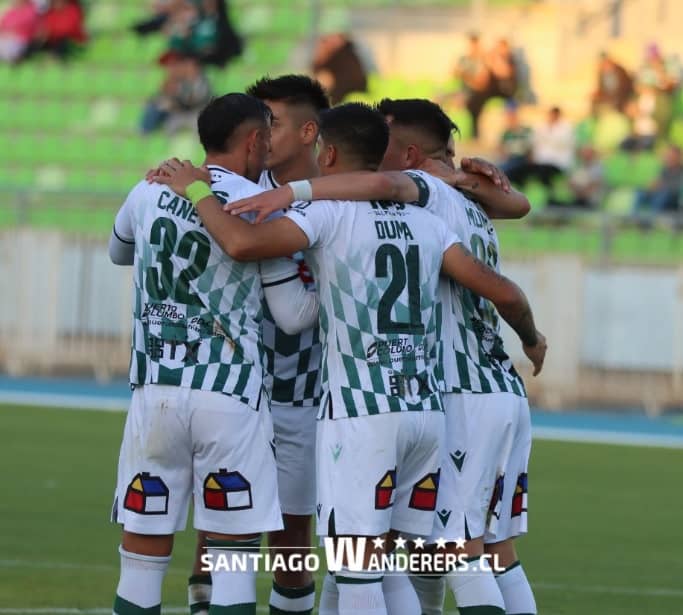 Santiago Wanderers y Deportes Iquique avanzan en la Copa Chile