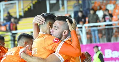 Goleador del Cobreloa campeón de Primera B lamenta inminente descenso.