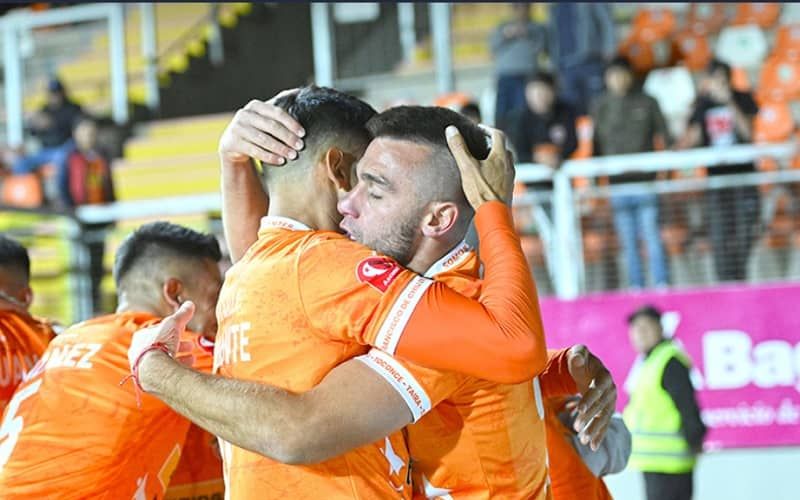 Goleador del Cobreloa campeón de Primera B lamenta inminente descenso.