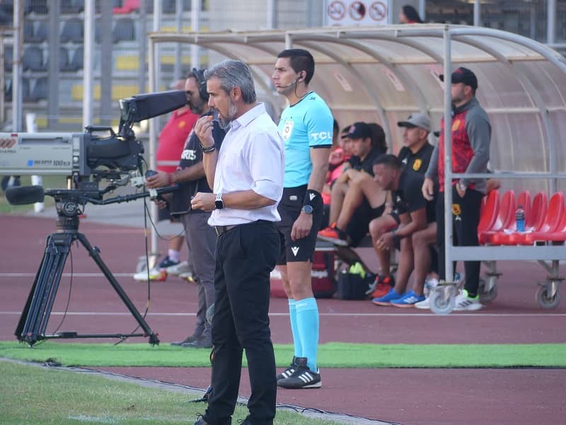 Miguel Ramírez, técnico de la UDEC, pretende cuatro refuerzos de cara a la segunda rueda de competencia, con la idea de evitar el descenso a Segunda División.