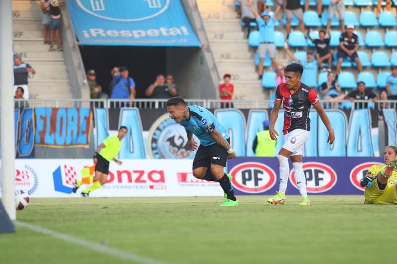 Álvaro Ramos lidera la tabla de goleadores de la Primera B finalizada la primera rueda.