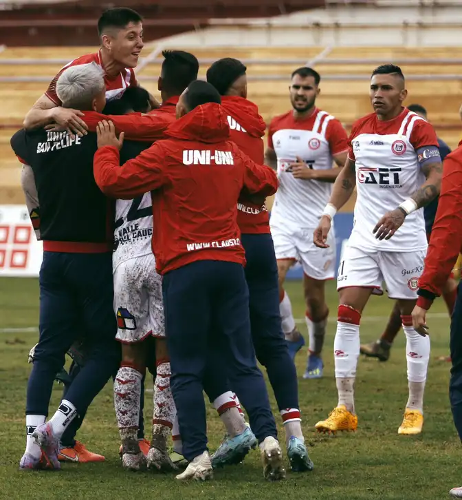 Unión San Felipe derrotó a San Marcos de Arica y se metió bien arriba en la tabla de posiciones de la Primera B