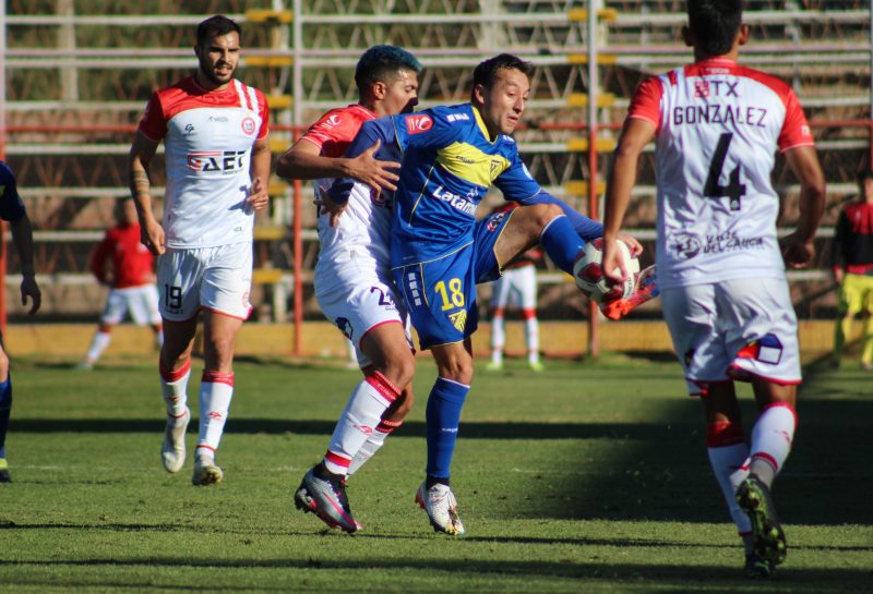 Unión San Felipe y Barnechea igualaron sin goles en el Municipal de San Felipe por la fecha 17 de la Primera B.