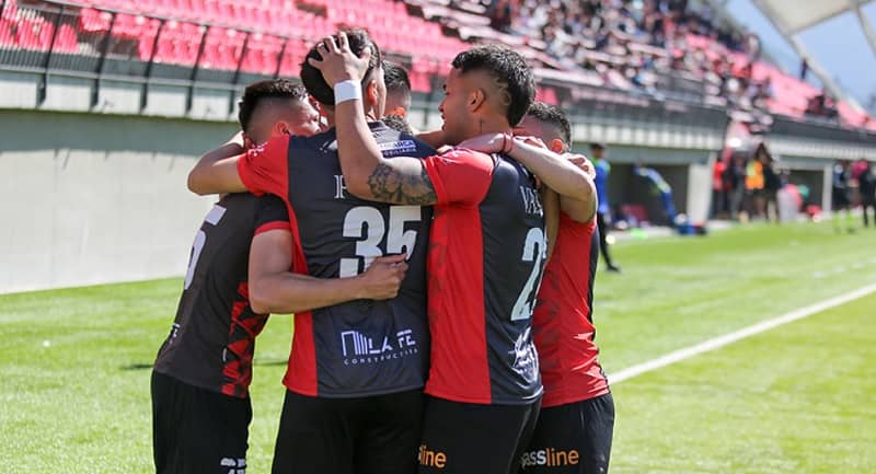 Deportes Limache es el super líder de la tabla de posiciones de Segunda División y mira de cerca el ascenso a Primera B.