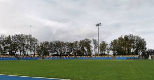 Rangers de Talca confirmó que se cambia de casa y se olvida de Linares El Estadio Manuel Moya Medel de Cauquenes surge como alternativa para que Rangers juegue de local.