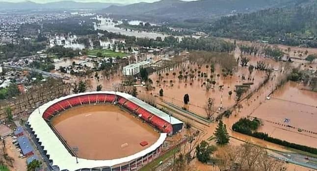 Inundado Estadio Fiscal de Talca.