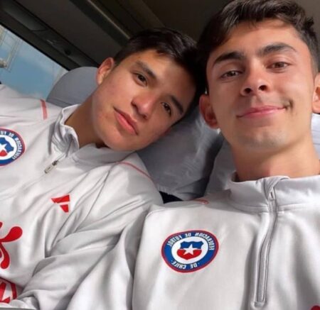 Jorge Espejo y Hugo Araya, canteranos de Cobreloa, ahora en la selección chilena sub 23. 
