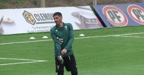 Los arqueros que aparecen en la carpeta de Cobreloa para la Primera B 2025 Fernando Hurtado, arquero de Santiago Wanderers.