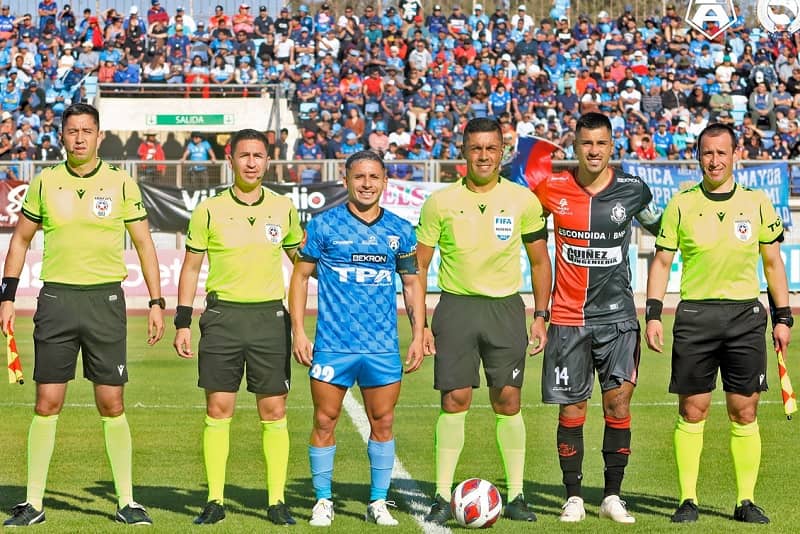 En Antofagasta cargaron tras el arbitraje después de perder toda opción de título.