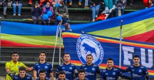 Provincial Osorno se aburrió de los líos de Segunda División y quiere jugar el torneo. Según pudo saber PrimeraBChile, los cruces de propuestas de campeonato y también las declaraciones cruzadas entre la ANFP, los elencos que integran la división y el SIFUP, colmaron la paciencia de los "Toros" que comenzarán a armarse para la competencia. Provincial Osorno le responde con todo a la dirigencia de Iberia