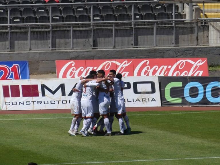 Cobreloa podría ir a la carga por dos potentes nombres de la Primera B