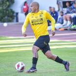 Humberto Suazo sufrió una grave lesión.