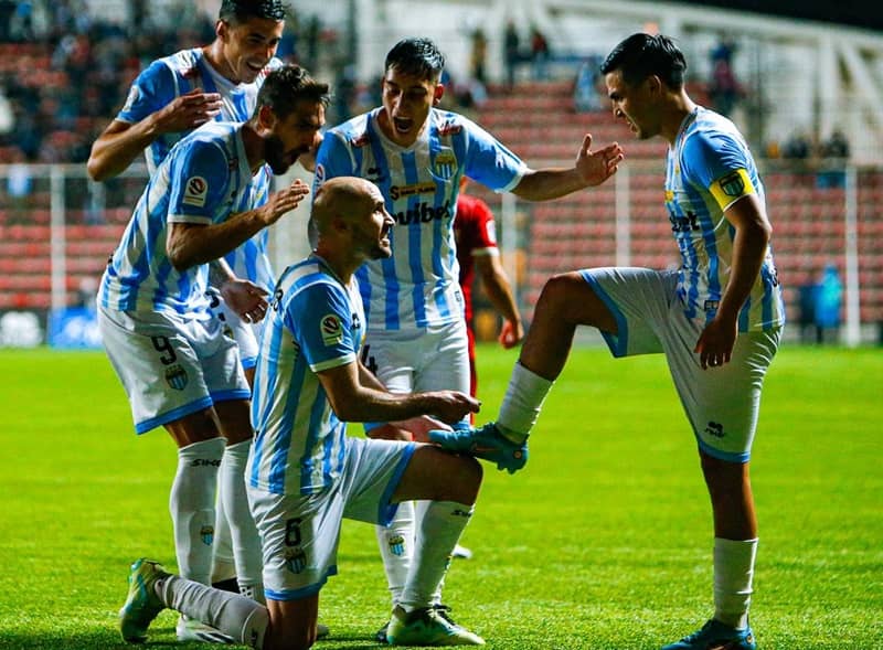 Magallanes jugará un duelo clave ante Colo Colo en su lucha por evitar el descenso a Primera B.