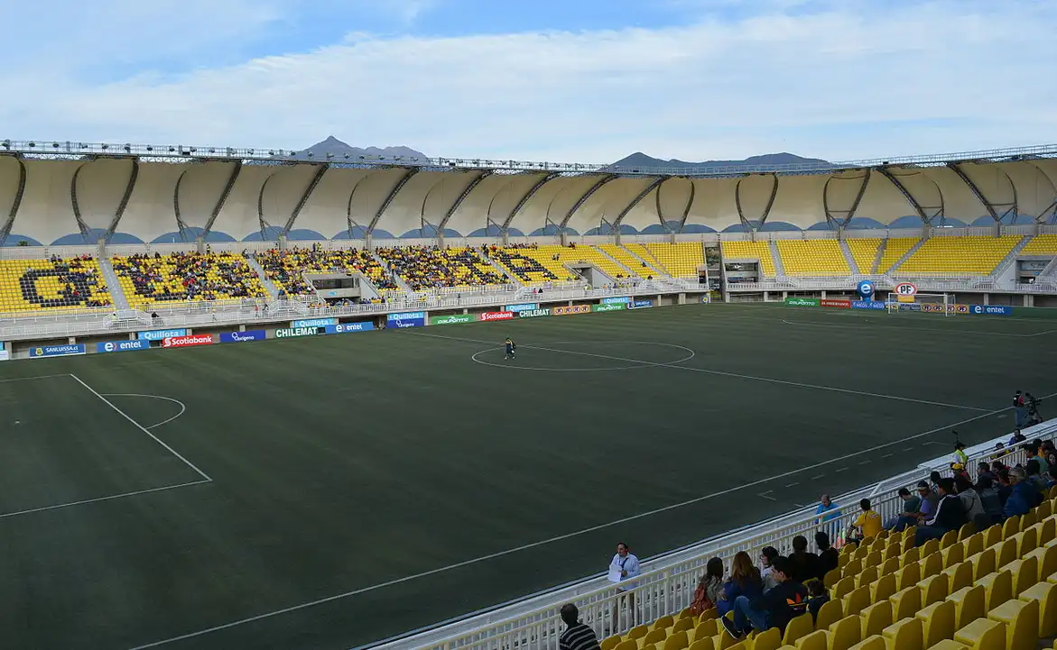 Santiago Wanderers sigue buscando estadio para recibir a Unión San Felipe por los cuartos de final revancha de la liguilla de ascenso de Primera B.