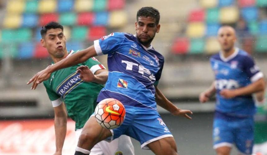 El lateral derecho y también volante por ese sector, Augusto Barrios regresó a San Marcos de Arica.