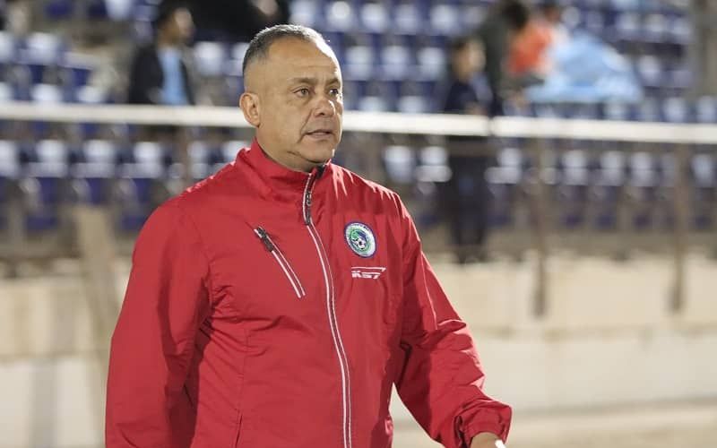 Otro nombre quedaría descartado para la banca de Santiago Wanderers: Erwin Durán.