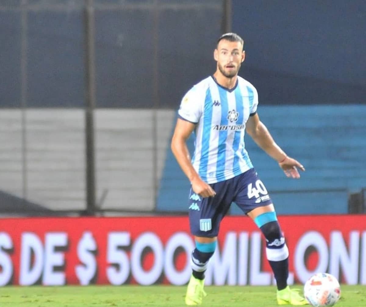 Deportes Iquique cerró la contratación de un zaguero central argentino proveniente del fútbol de Portugal. Se trata de Joaquín Novillo.