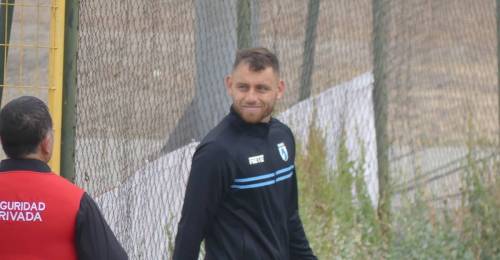 Rangers de Talca comenzó a reforzarse para la Primera B 2025, llega Miguel Sanhueza. Deportes Iquique confirmó la renovación de Miguel Sanhueza.