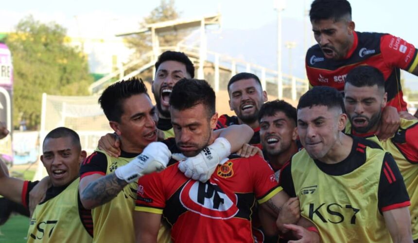 Rangers celebró en el inicio del campeonato en un durísimo partido ante Magallanes