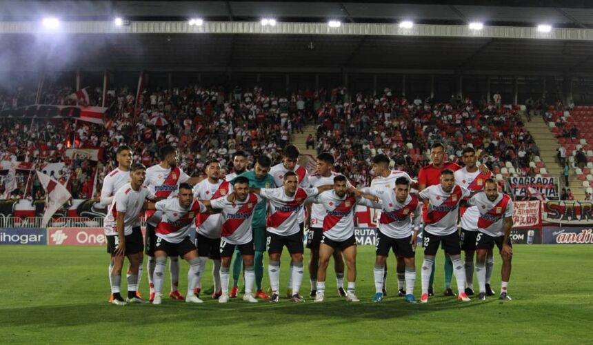 El duelo entre Barnechea y Curicó Unido podría suspenderse.